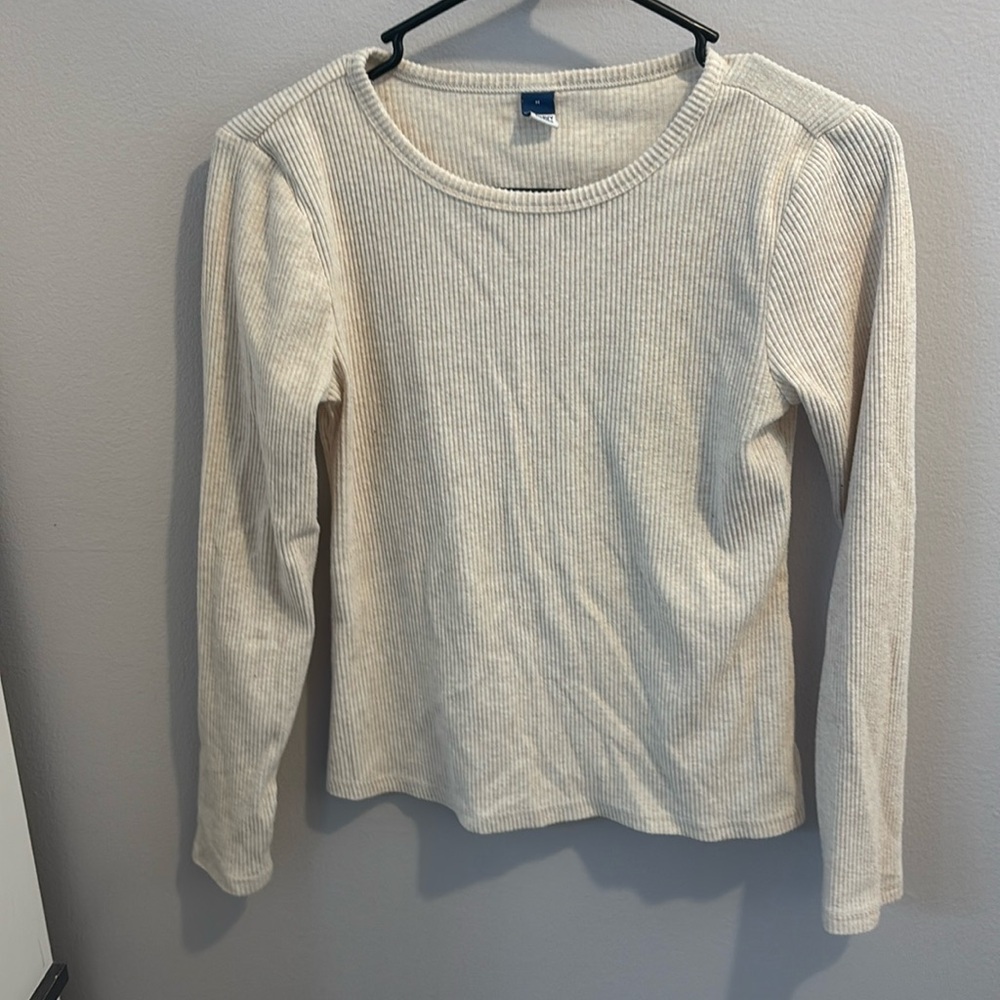 Old navy neutral long sleeve